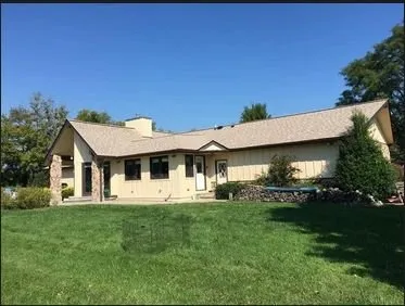 Slide of W & R Roofing Contractors