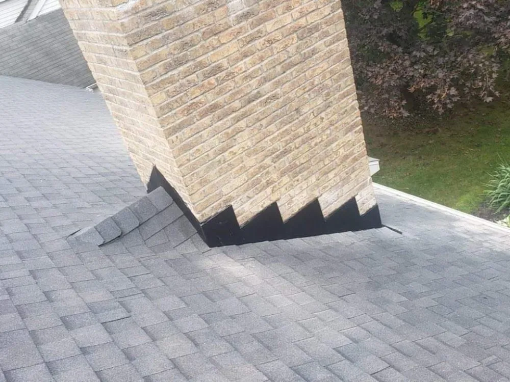 Slide of W Construcción Roofing