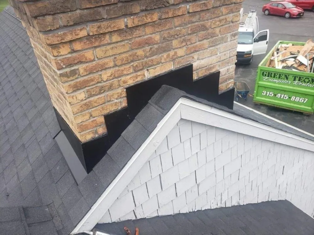 Slide of W Construcción Roofing