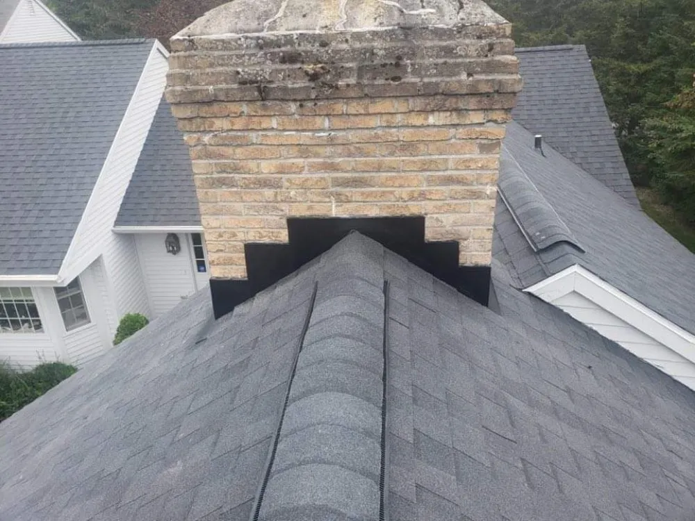 Slide of W Construcción Roofing