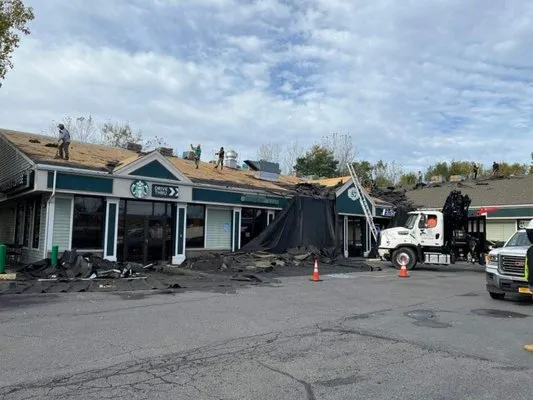 W Construcción Roofing