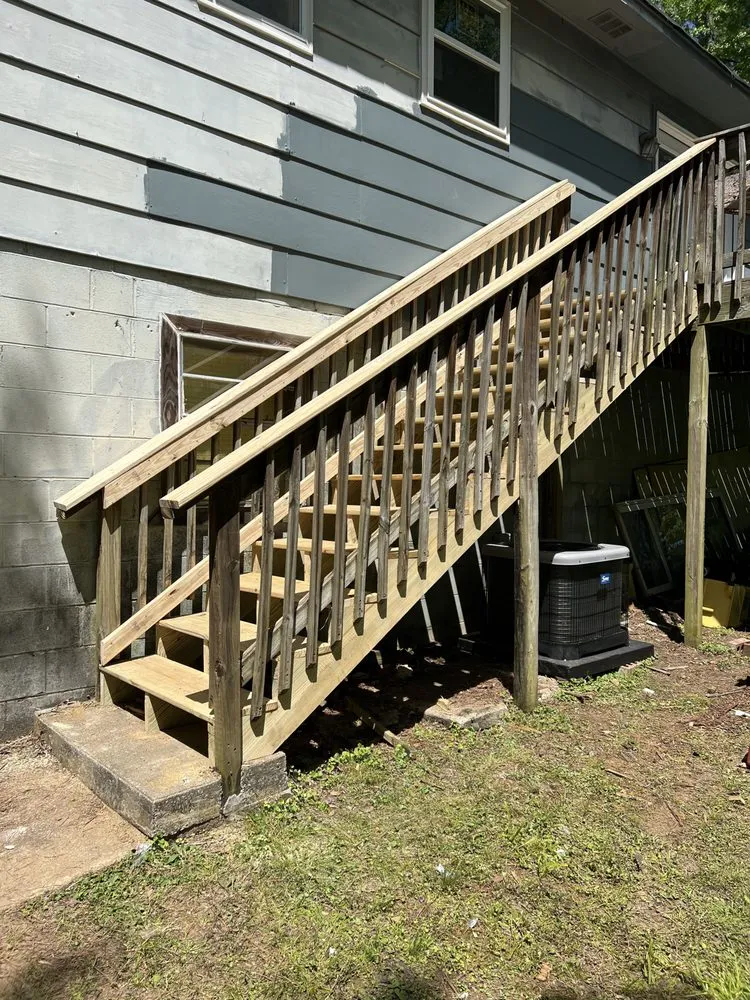 Slide of Wade's Home Improvements & Roofing