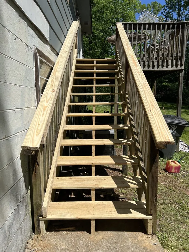 Slide of Wade's Home Improvements & Roofing