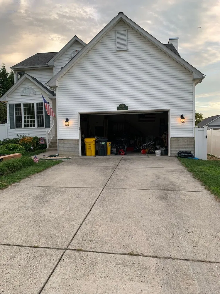 Slide of Wag Roofing