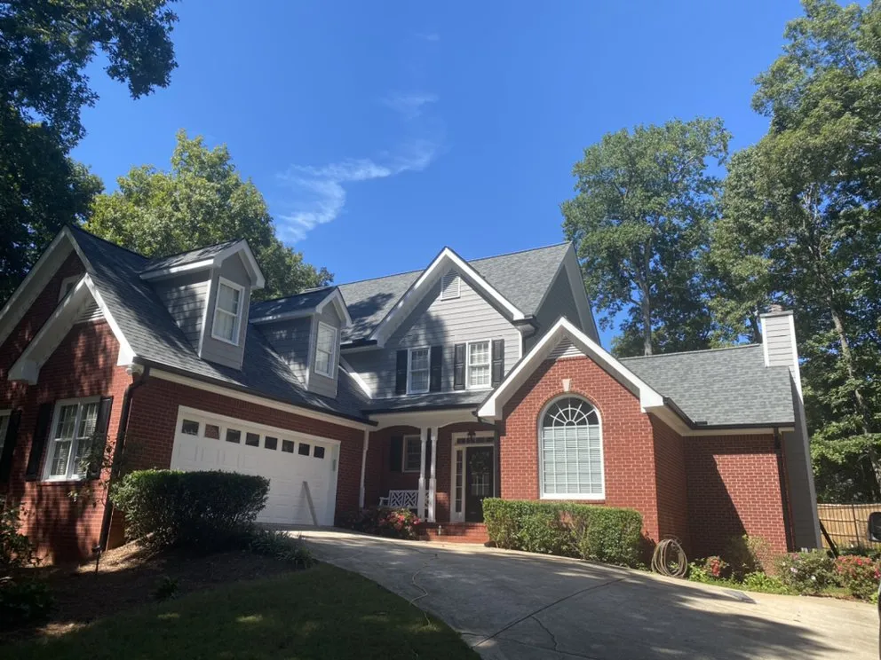 Slide of Wages Goldstar Roofing & Gutters