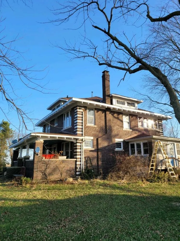 Slide of Walker Seamless Gutter