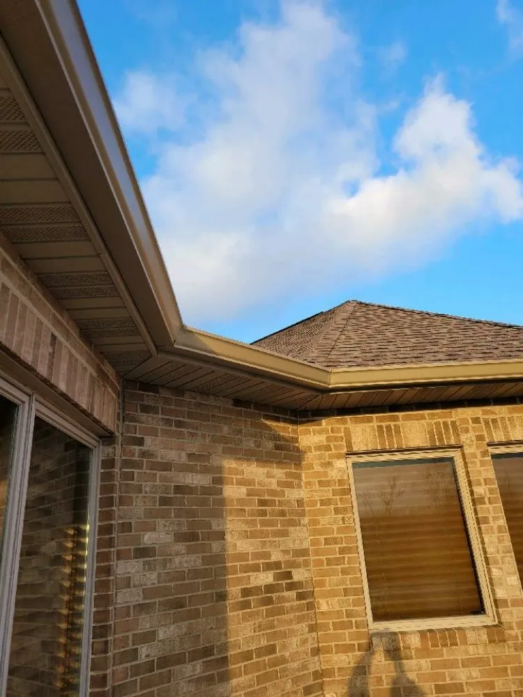 Slide of Walker Seamless Gutter