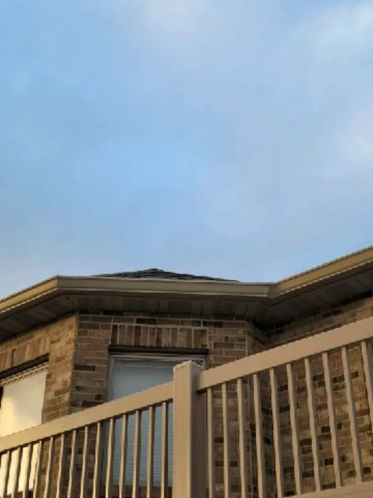 Slide of Walker Seamless Gutter