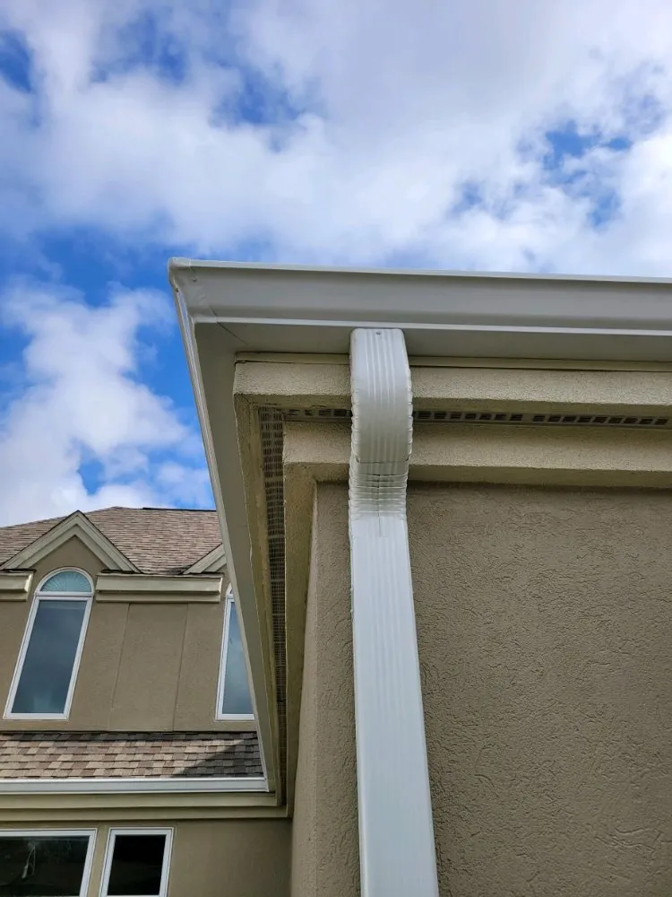 Slide of Walker Seamless Gutter