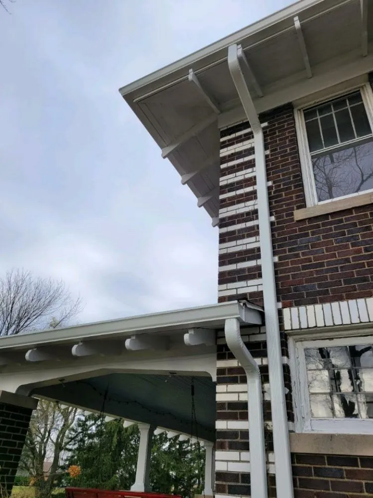 Slide of Walker Seamless Gutter