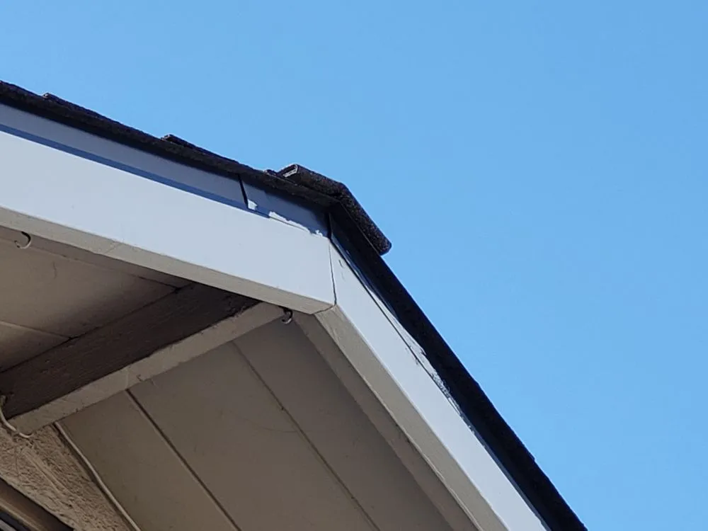 Slide of Wang's Roofing