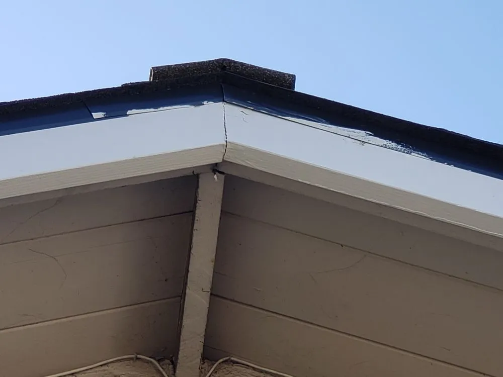 Slide of Wang's Roofing