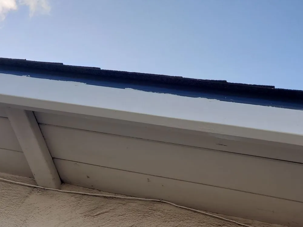 Slide of Wang's Roofing