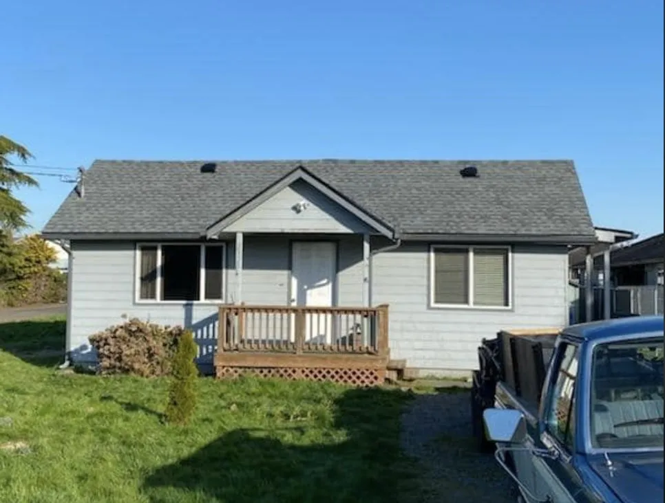 Slide of Ward's Roofing