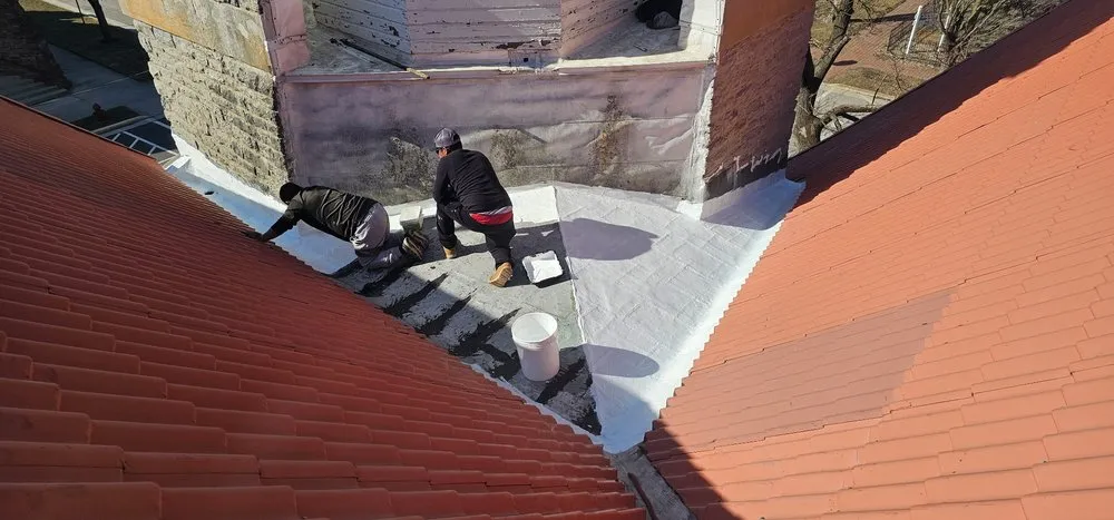 Slide of Warriors Roofing