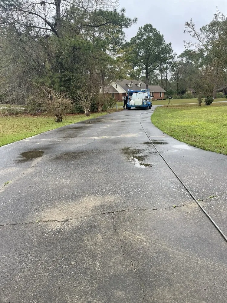 Emergency residential roofing service for fast service in Coolidge, GA by Wash Wizardz