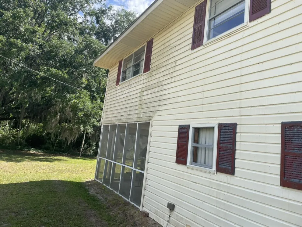 Emergency residential roofing service in Coolidge, GA by Wash Wizardz