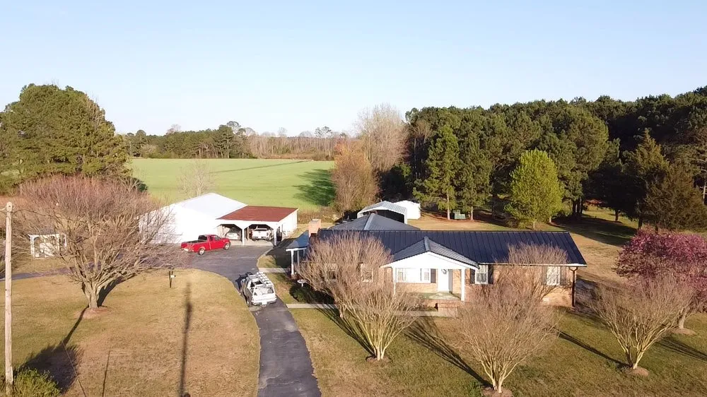 Slide of Wayne Sanchez Roofing