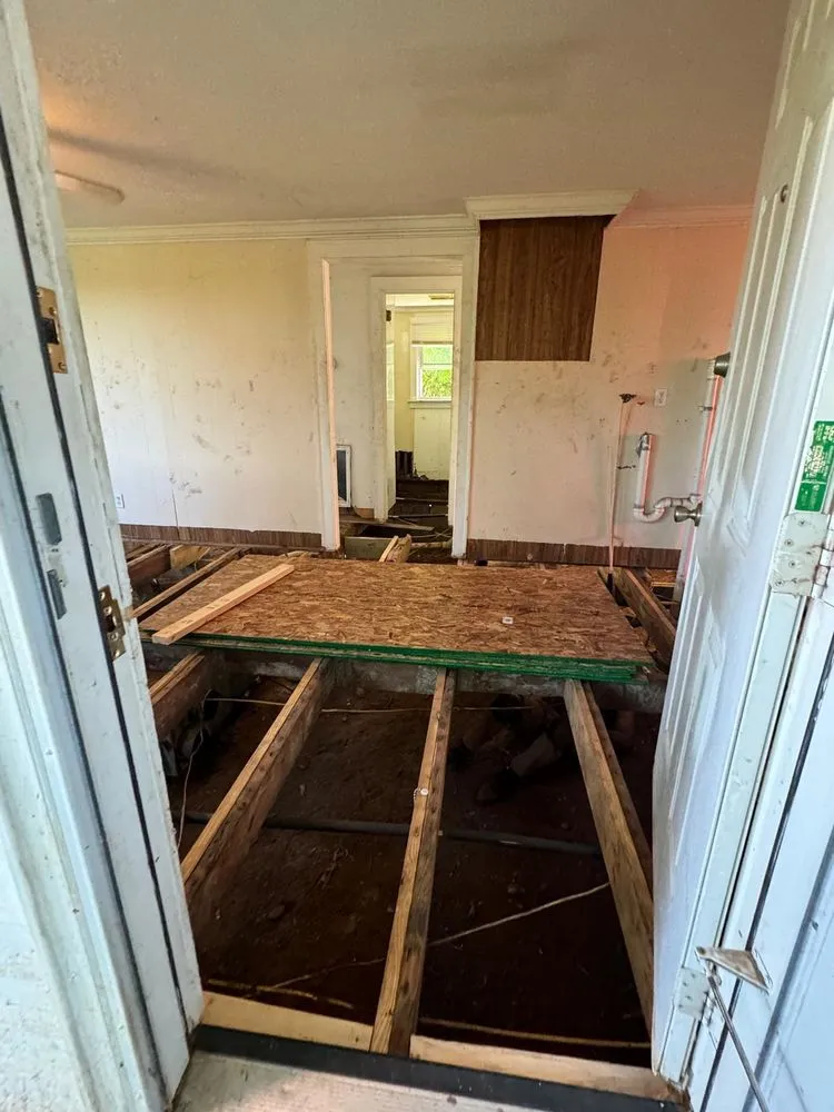 Slide of Wchuss Services and home improvement