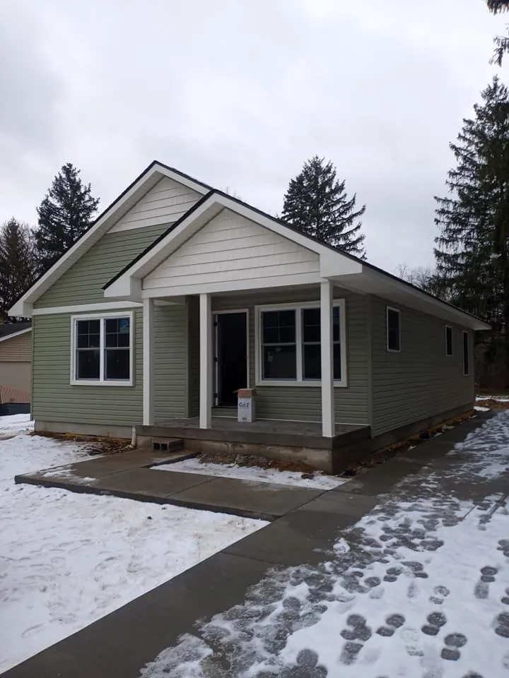 Slide of WD Home Improvement