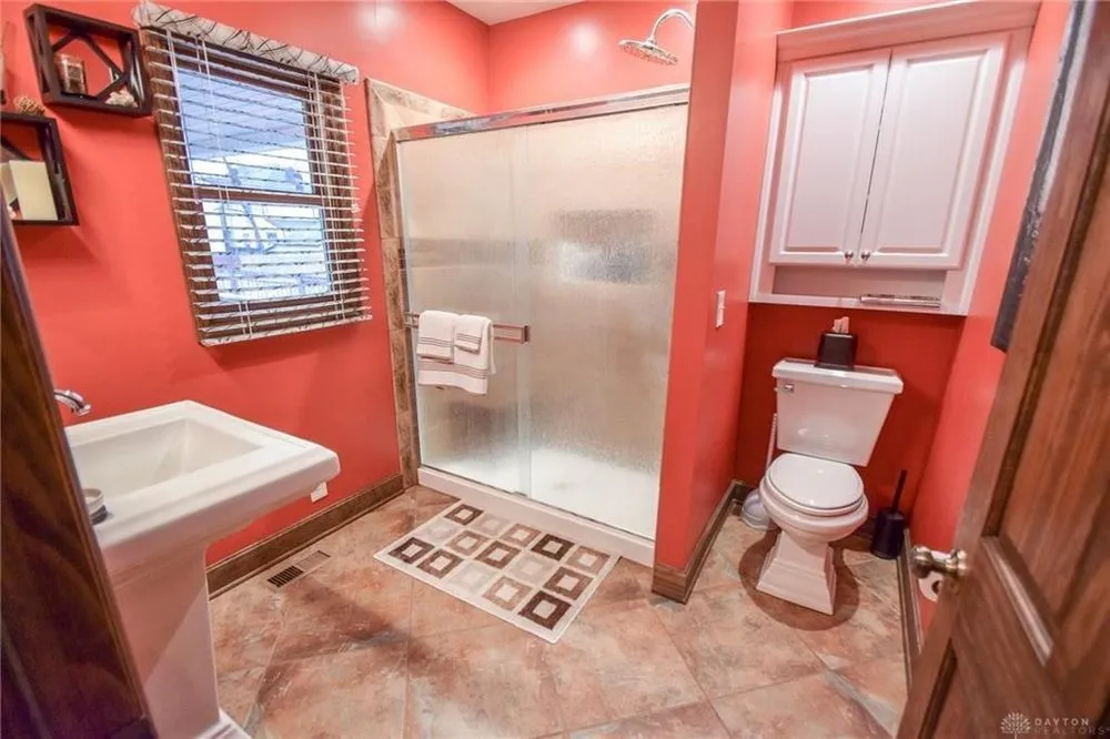 Slide of W.E. Bilbrey General Contractor