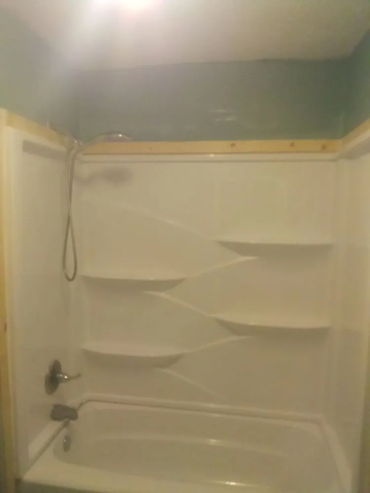 Slide of We Da Best Handyman & Roofing