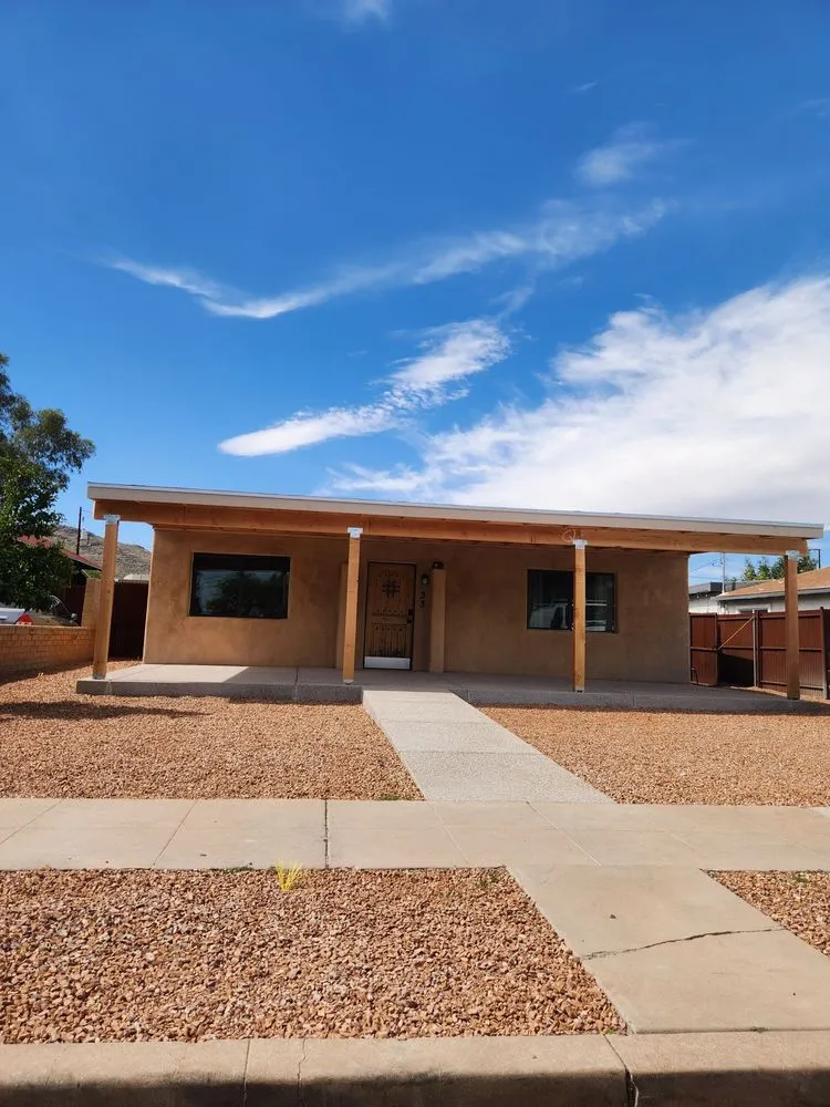 Slide of We Roof And Renovate