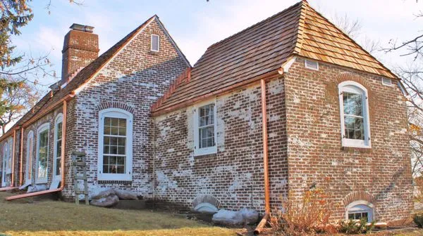 Weather Tite Exteriors Logo