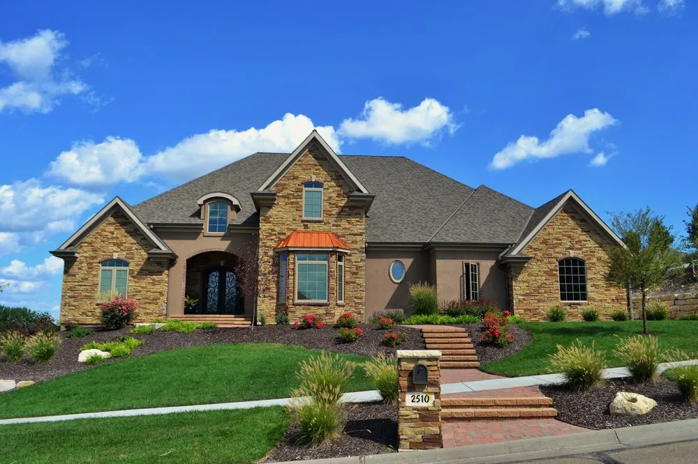 Slide of Weddle & Sons Roofing