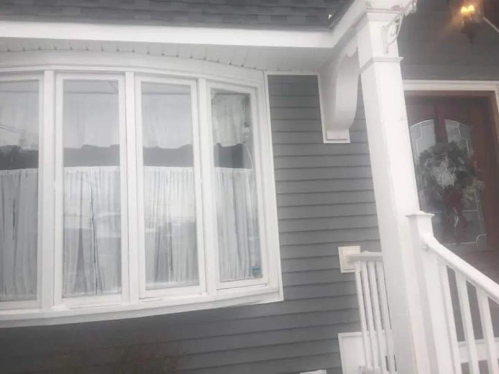 Slide of wells contracting