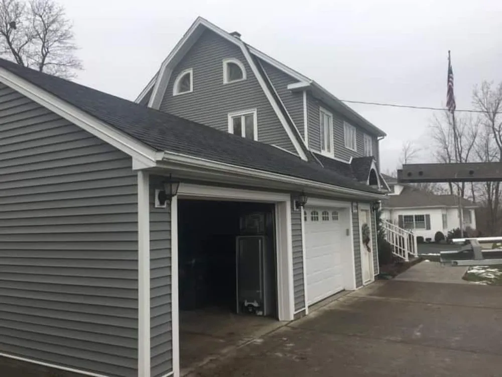 Slide of wells contracting