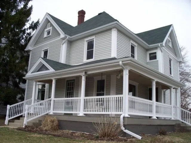 Slide of Welty Custom Exteriors