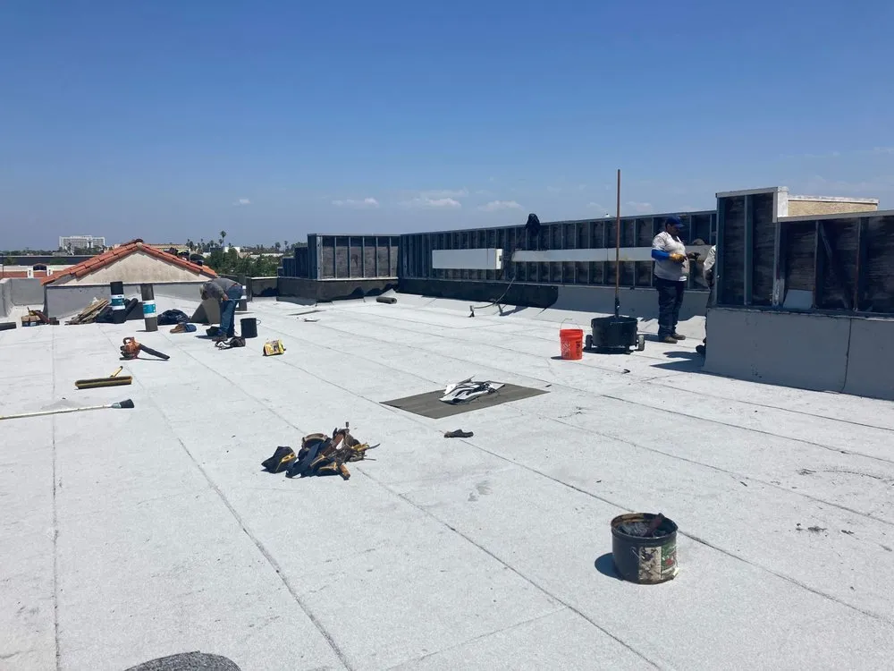 Slide of Wences Roofing Team