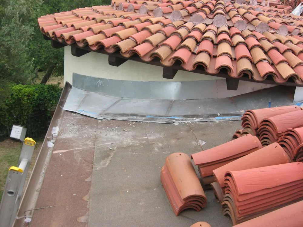 Reliable roof replacement same-day service across Montrose, CA - West Coast Precision Roofing