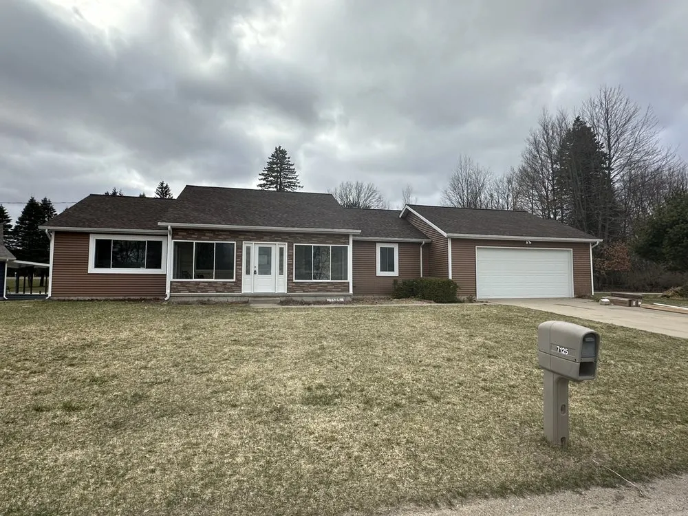Slide of West Michigan Home & Window