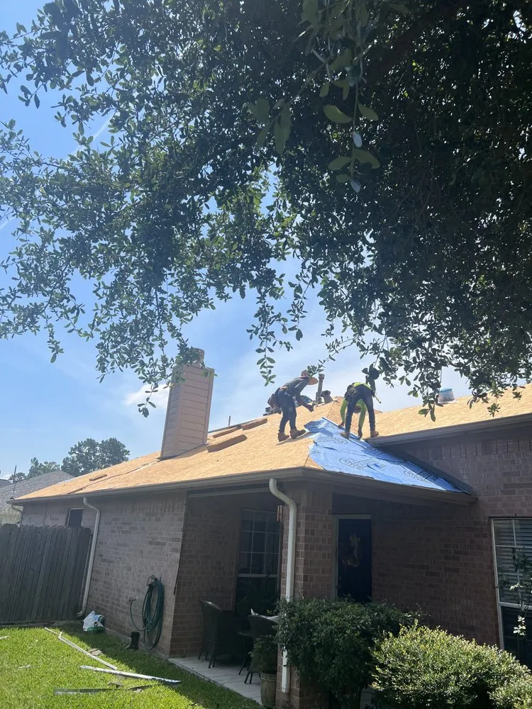 Reliable roof installation with free inspection in Huffman, TX by West Roofing Services