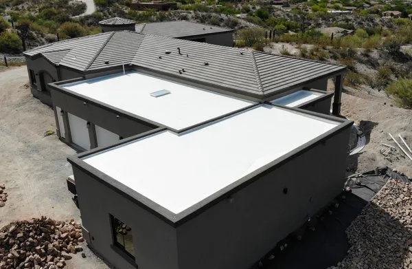 Western Roofing Installations Logo