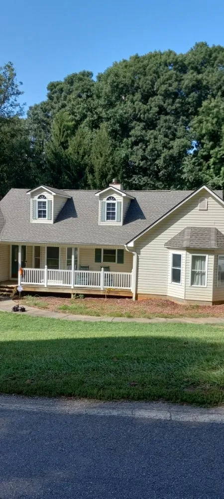 Slide of Whisnant's Family Roofing
