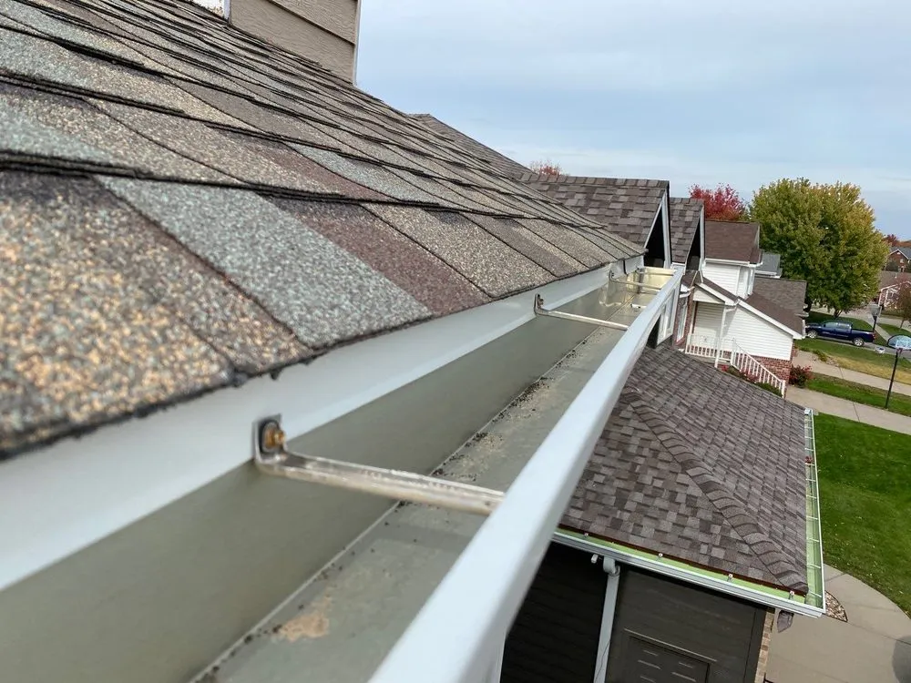 Slide of White Castle Roofing - Omaha