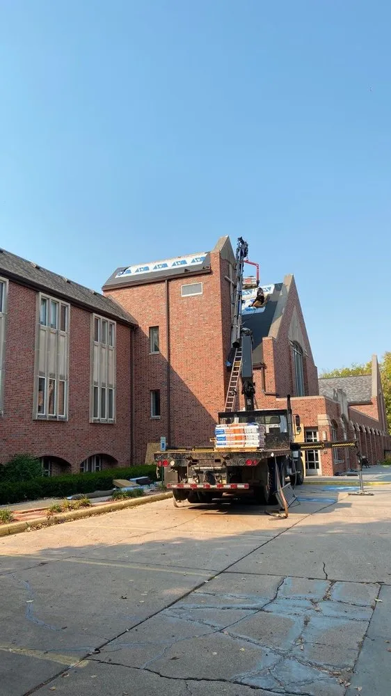 Emergency flat roof repair in Roca, NE by White Castle Roofing