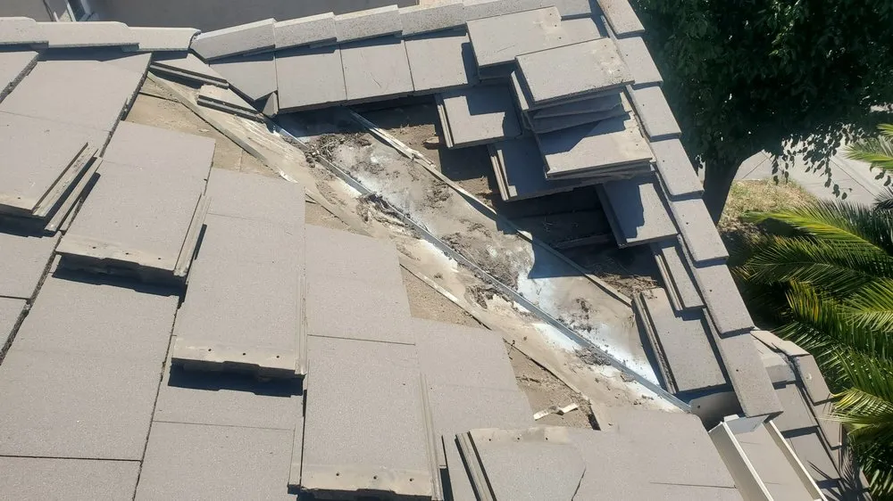 Slide of White River Roofing