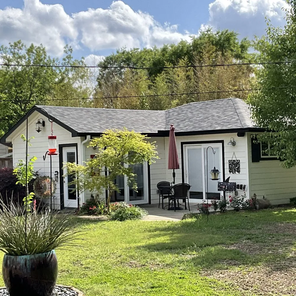 Slide of White Rock Roofing