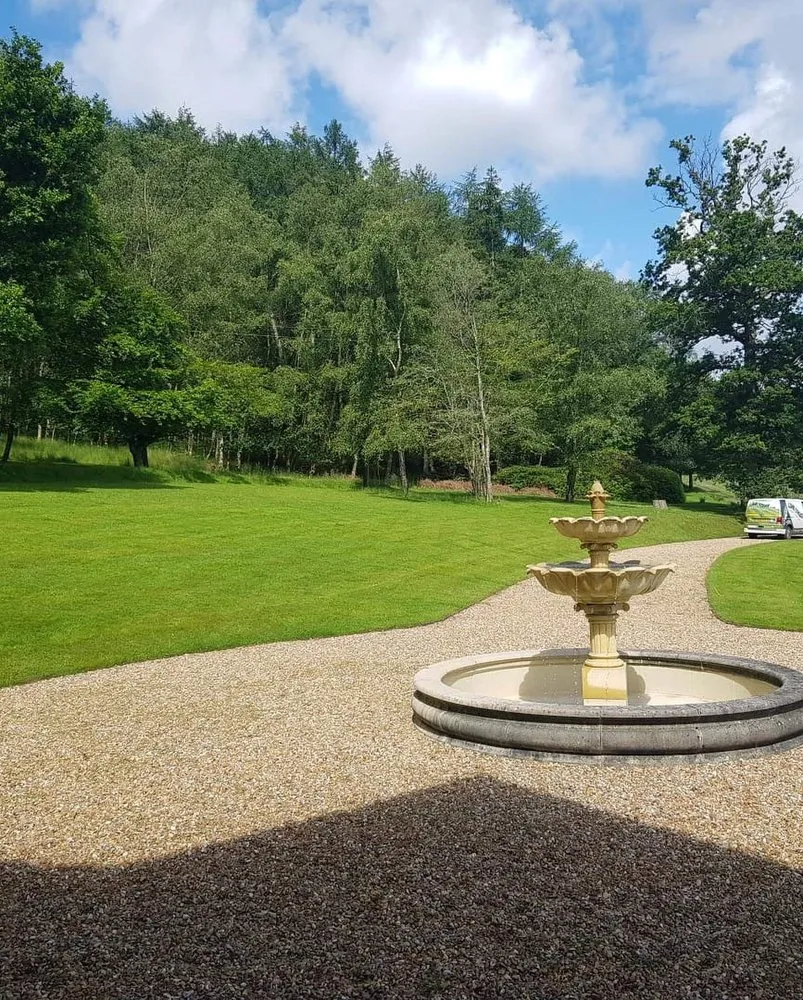 Slide of WhiteCz Lawncare and Cleaning 