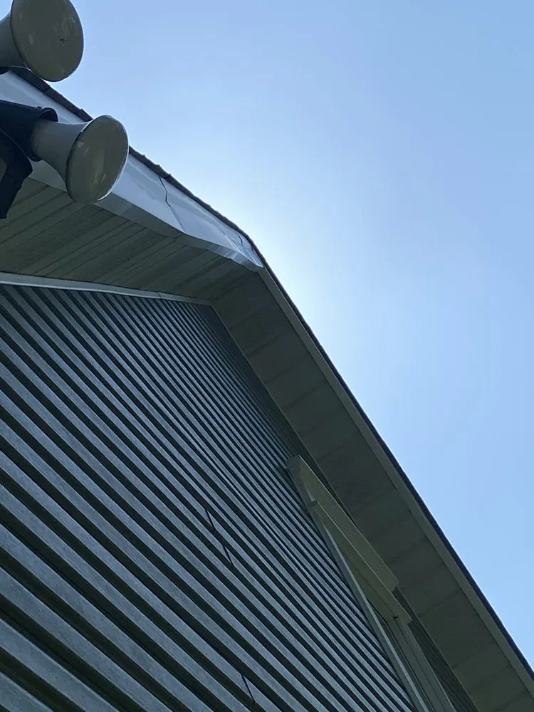 Slide of Whitehouse Roofing & Window