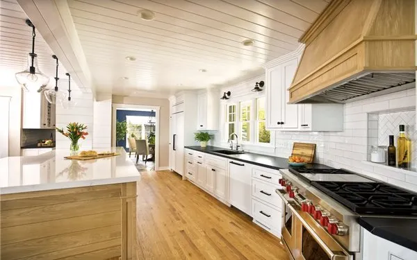 Whitlow Roofing & Remodeling