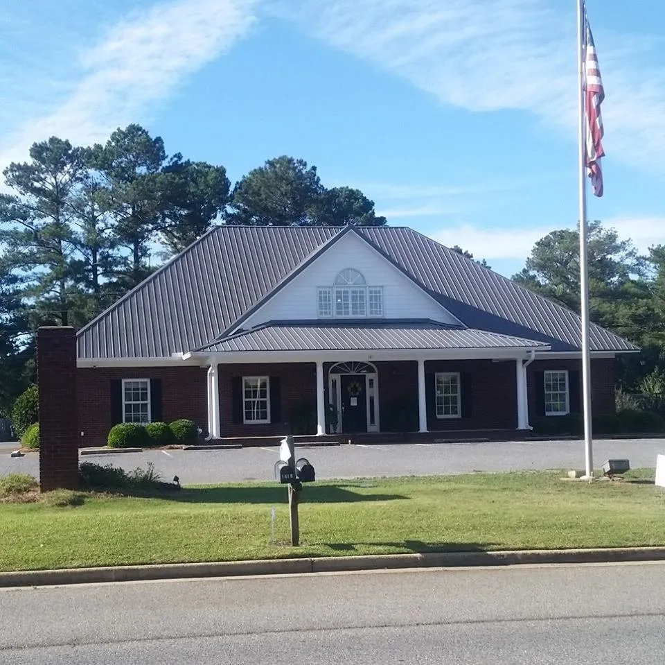 Slide of Whitt's Quality Roofing