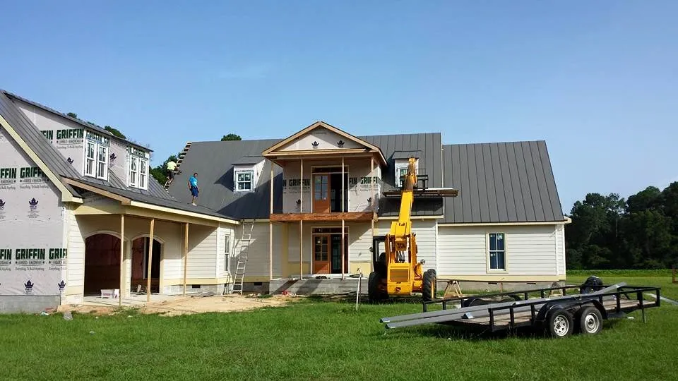 Slide of Whitt's Quality Roofing