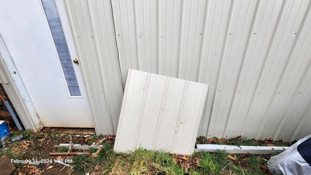 Slide of Whittsroofing