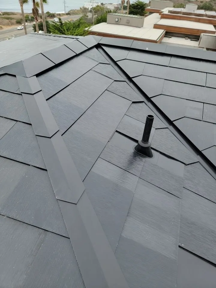 Slide of Wick's Roofing