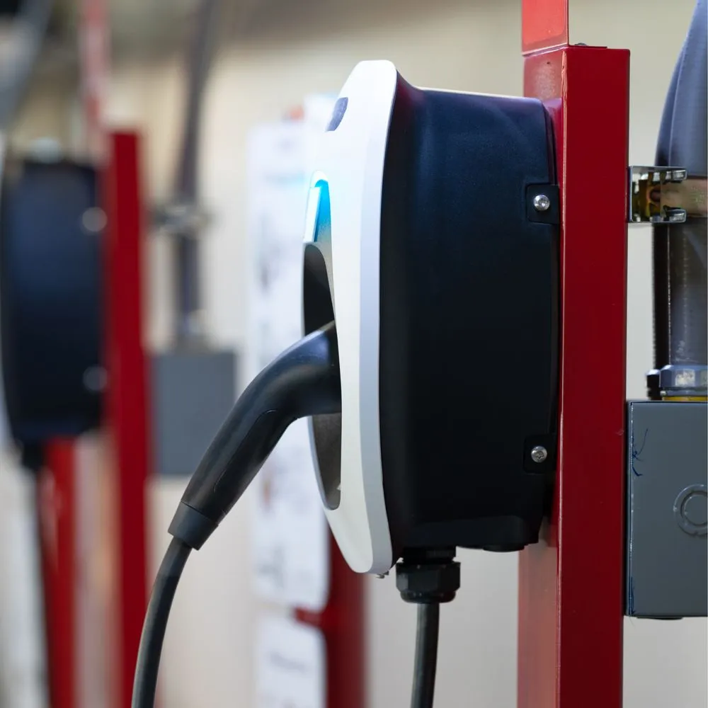 Slide of Wick's Roofing